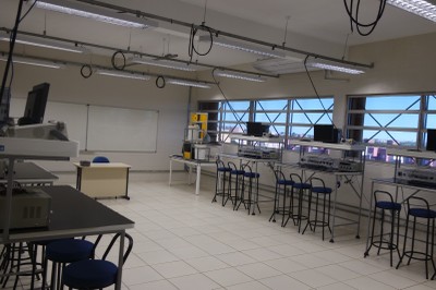 3-Laboratório de Controle e Automação